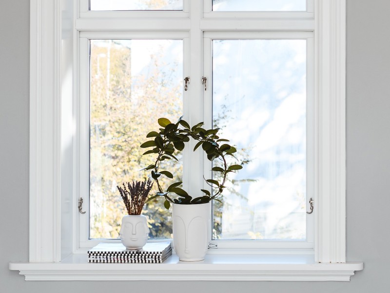 Så inreder du dina fönster - Inspiration till fönsterbrädan ...